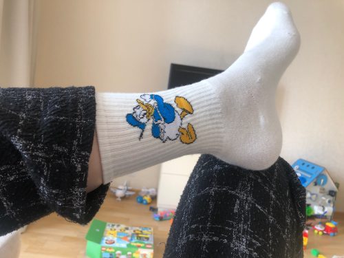 Disney Girl cartoon sweet and cute solid color Mickey Minnie Dais Donald Duck cotton sweat-absorbent tube socks sports socks photo review